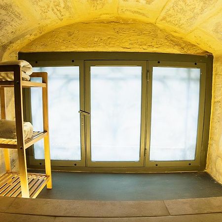A Traditional Maltese Home In The Three Cities ビルグ エクステリア 写真