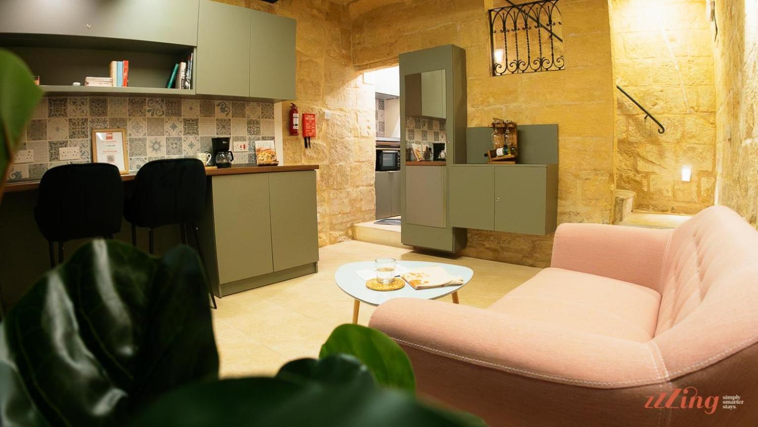 A Traditional Maltese Home In The Three Cities ビルグ エクステリア 写真
